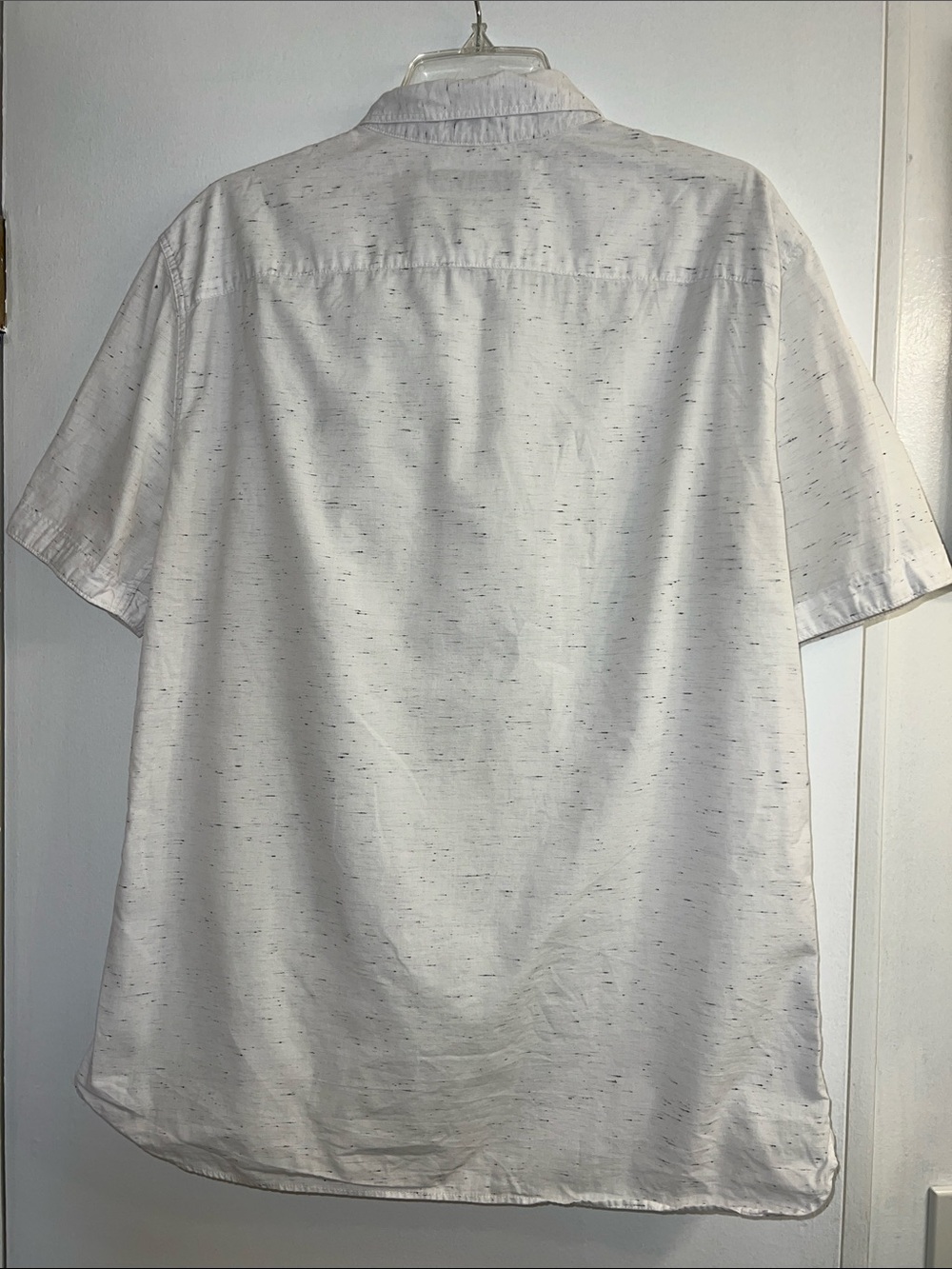 ALLSAINTS White Short-Sleeve Button-Down Shirt Cotton Subtle Speckle. Size XL - Picture 4 of 5